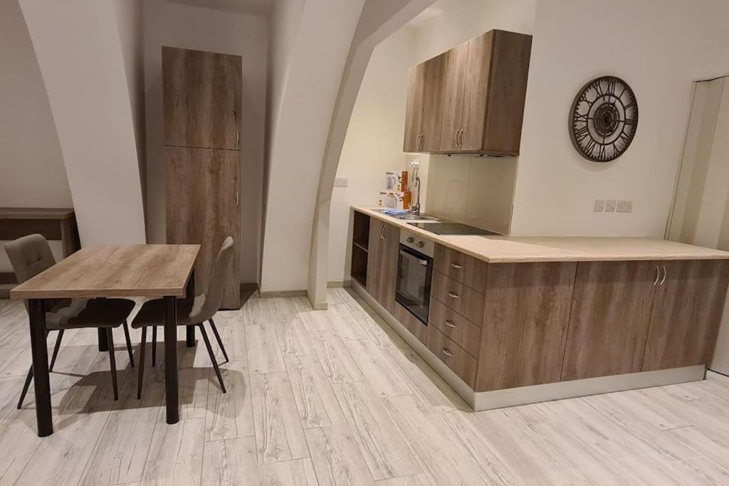 Highly Finished Studio Home In Valletta Exterior photo